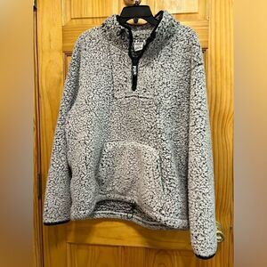 Victoria’s Secret PINK size L gray/black fleece 1/2 zip